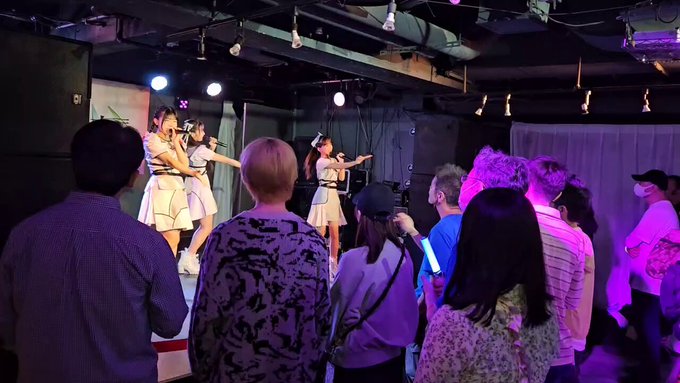 Twitterのコスプレ動画3