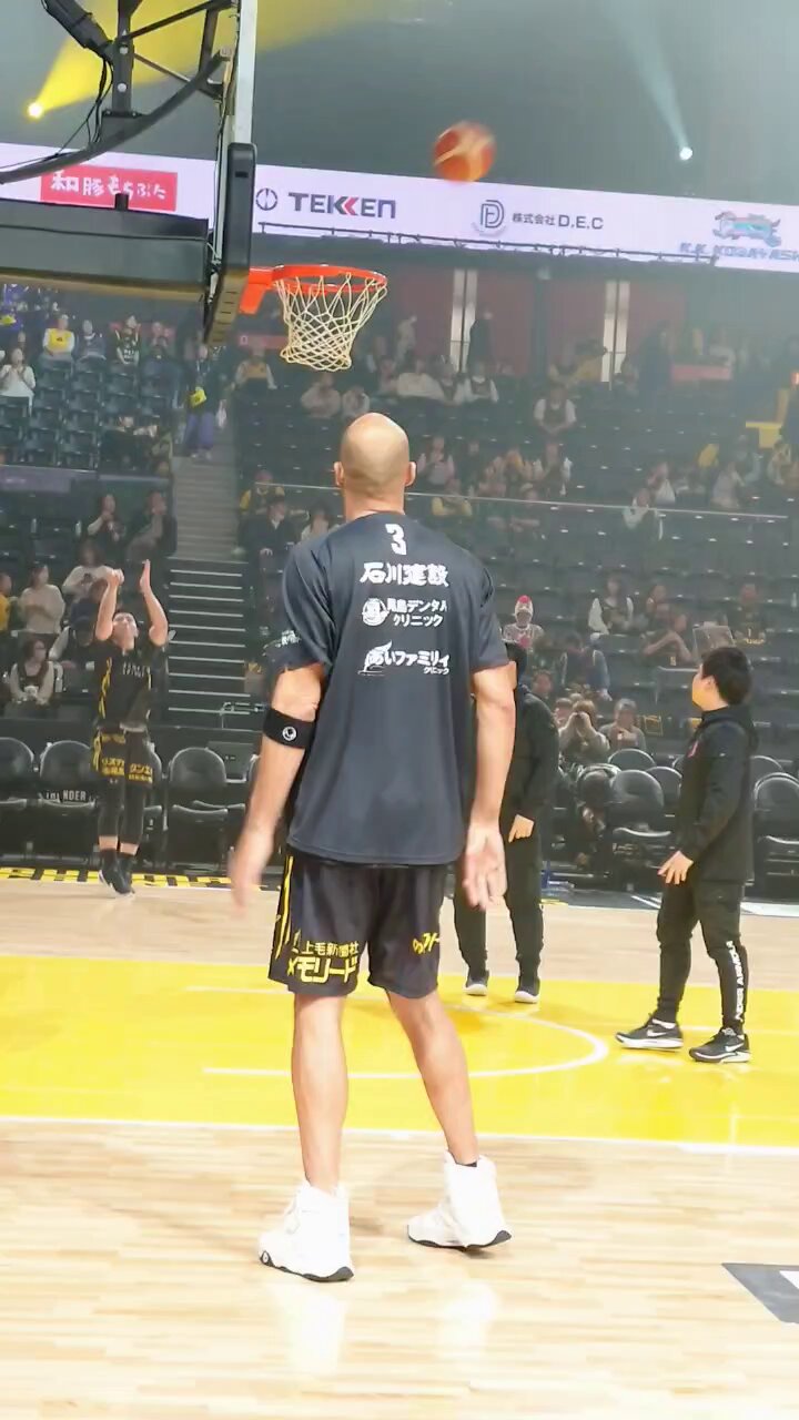 【※直筆】サイン入りバスケットボール マイケル・パーカー マイケル・パーカー選手前人未踏の通算1,000ブロックショット