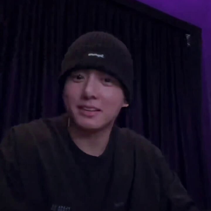 2025年最新】bts 匂わせの人気アイテム - メルカリ