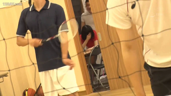 運動部女子羞恥2 練習中にハメ潮するほど突きまくれ！ ～柔道部/バドミントン部/卓球部～