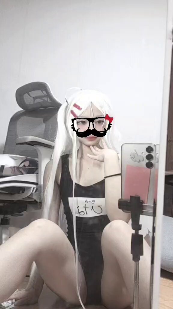 1925926987874357727