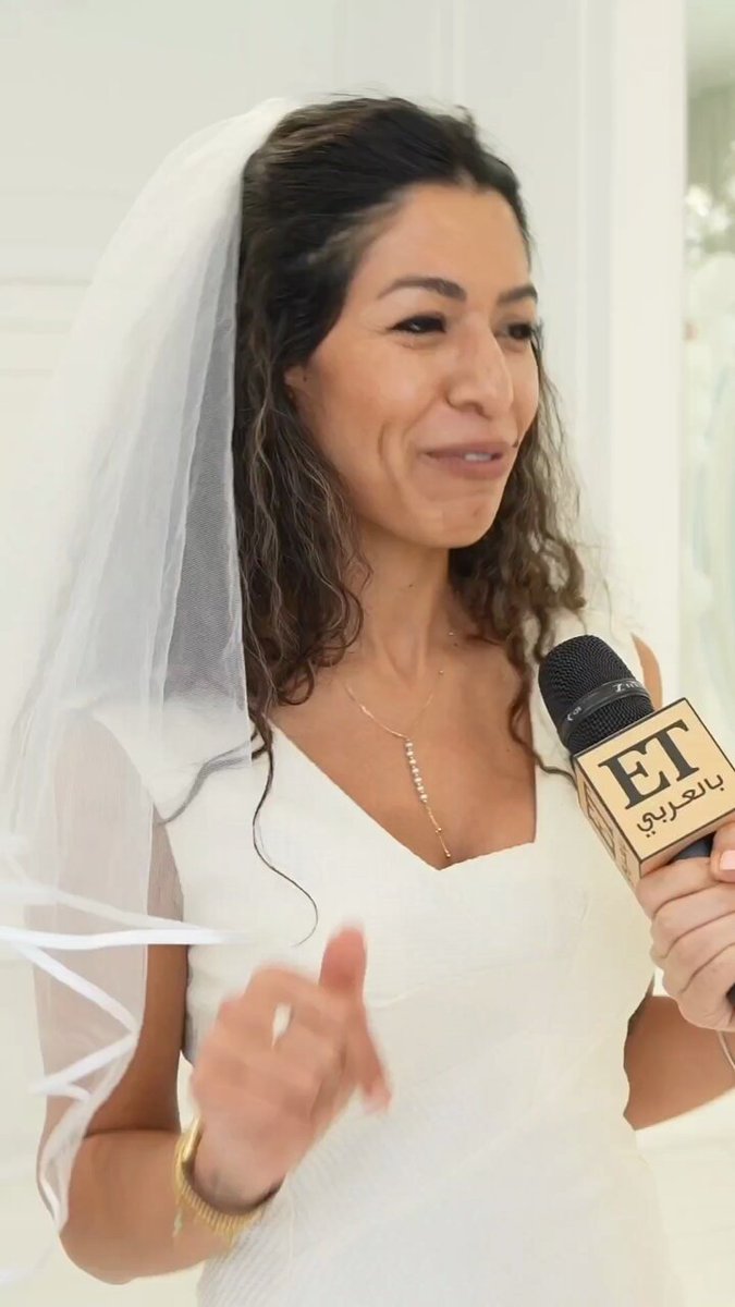اي تي ET بالعربي يرافق عروس love is Blind habibi صفا الجبوري حصرياً لاختيار فستان زفافها. لكن ما هي المفاجأة التي كانت بانتظارها ؟