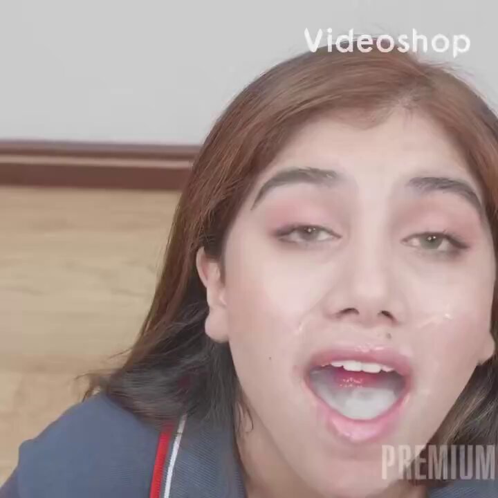Marina Open Mouth Swallow