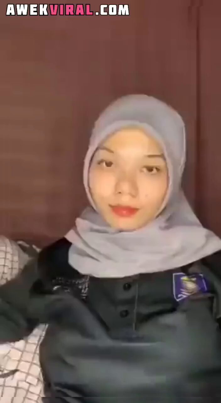 Awek 🍑 على X: AWEK UITM VIRAL t.coeZhnBG2GOp  X