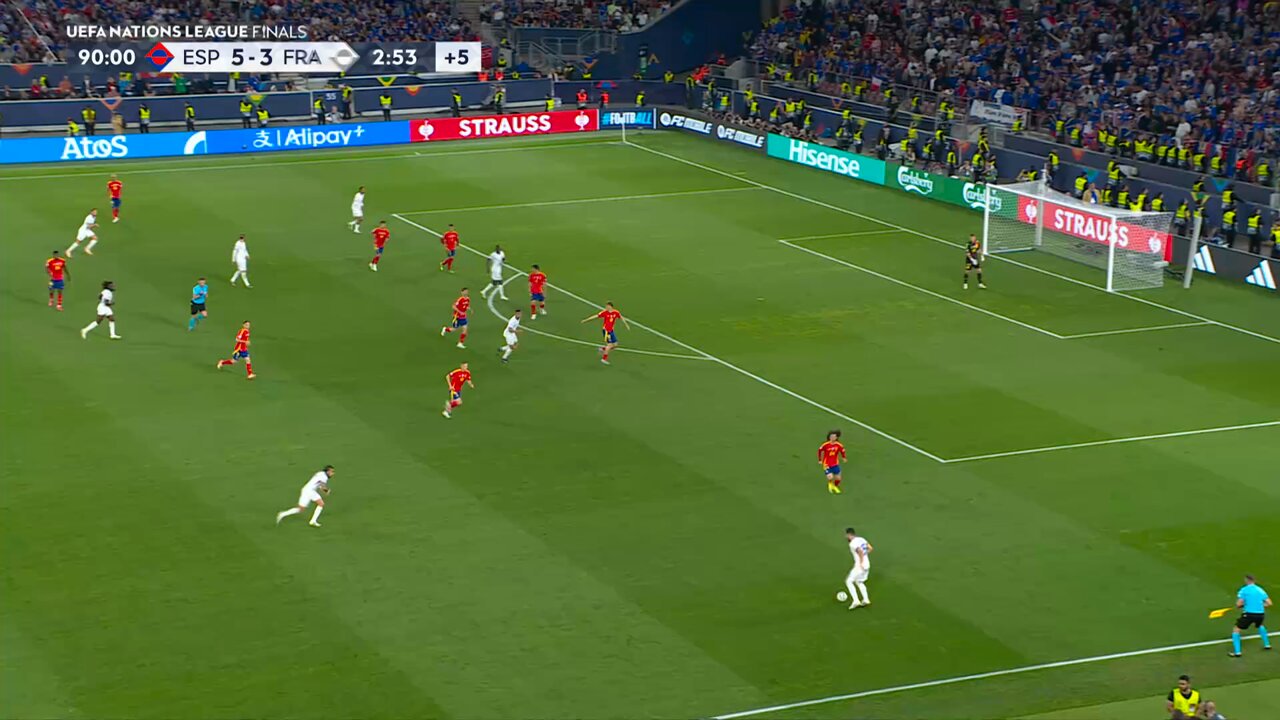 YOU'RE KIDDING! 😱France cuts it to 5-4 in spectacular fashion! 🇫🇷