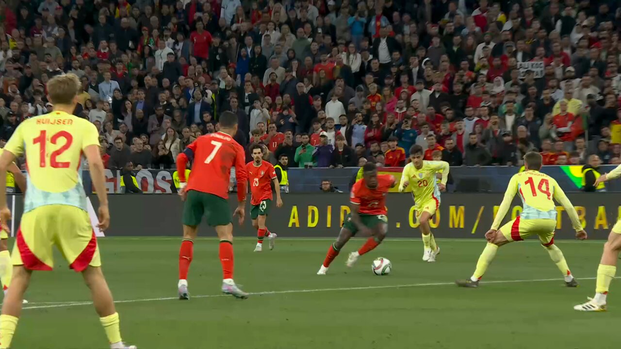 This Nuno Mendes goal though 😮‍💨🇵🇹