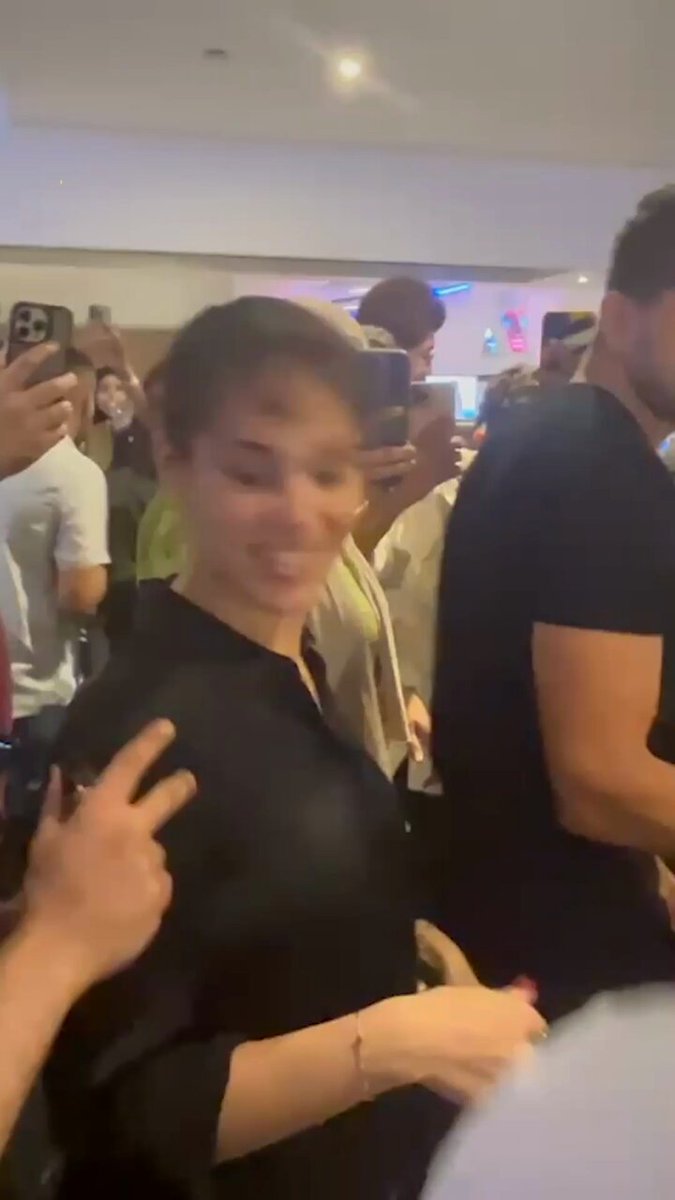 نور عمرو دياب ومدرب الرقص ياسين رشدي يحضران معاً العرض الخاص لفيلم "في عز الضهر" بطولة والدتها شيرين رضا ومينا مسعود 