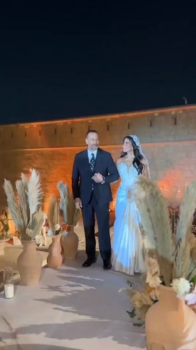تأثر ماجد المصري في حفل زفاف ابنته ماهيتاب على أحمد حسين نصار بحضور الأهل والأصدقاء المقربين 