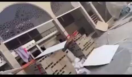 فيديو متداول لأضرار طالت مسجدًا تاريخيًا في حيفا جراء صاروخ إيراني 