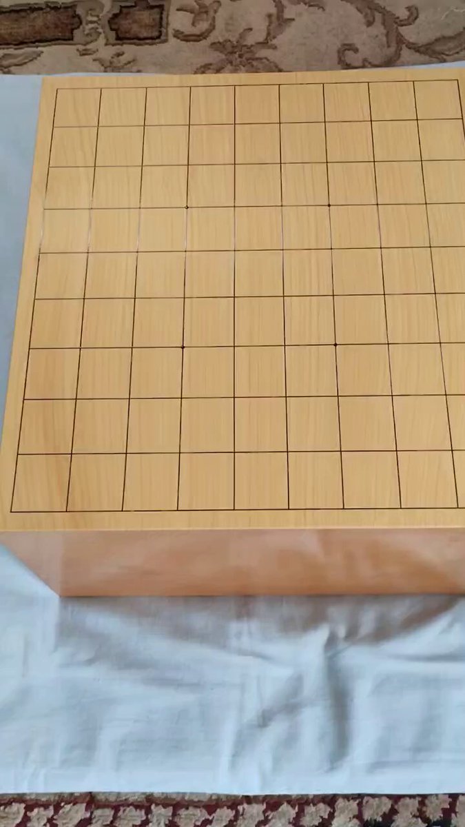 y　囲碁盤　側面にキズあり y 囲碁盤 側面にキズあり