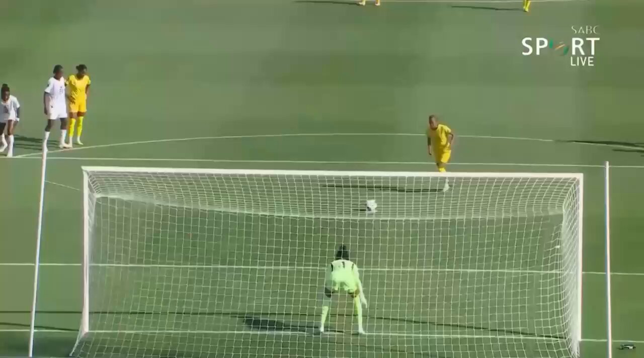 Here’s another look at the well taken goal by Linda Motlhalo to give Banyana Banyana a 1-0 lead against Ghana