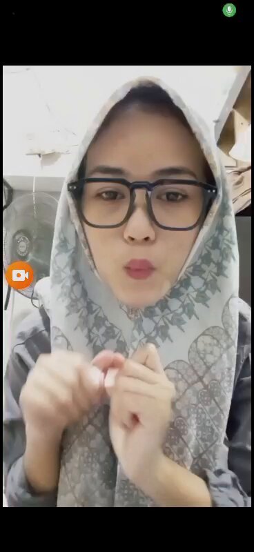 ada yang mau nenen gak?? part 1