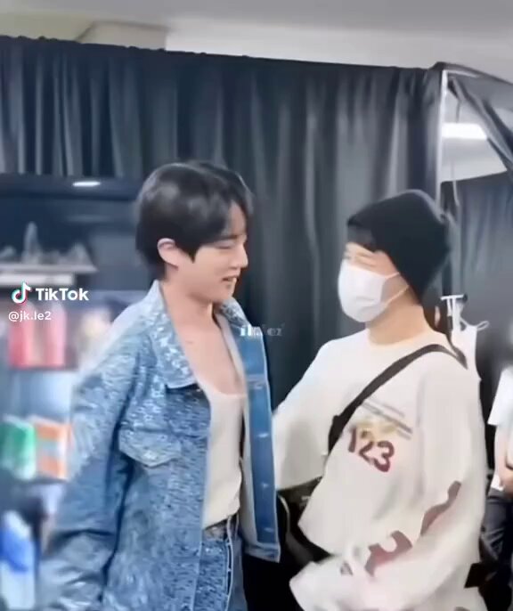 ジミンちゃんダストプラグ 🦉みみずく🐥 on X: