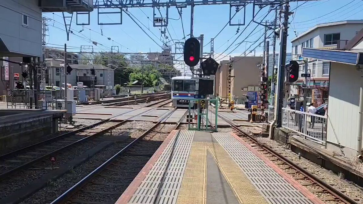 ⚪️新京成電車800系台車銘板3枚及びドア位置表記板プレート3枚セットです。 新京成電鉄 - Search / X