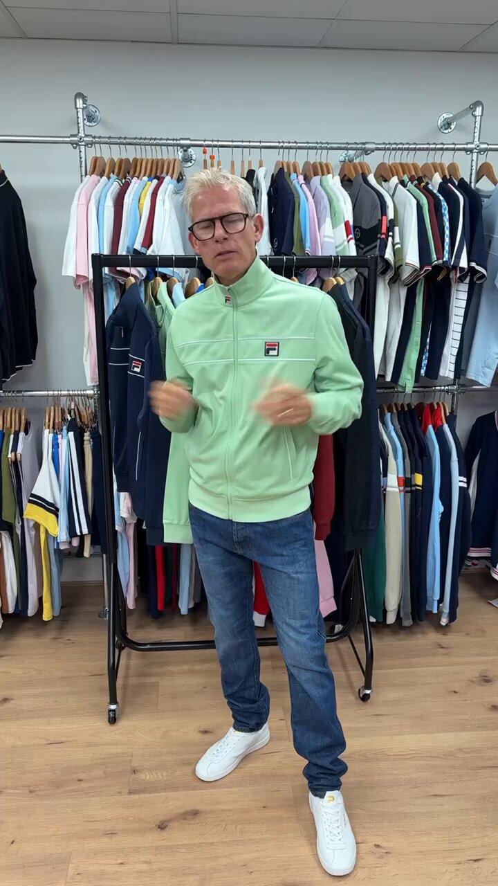 タイムセール！9,300→6,480円　FILA 2024FW トレーナー使用 タイムセール！9,300→6,480円 FILA 2024FW トレーナー使用