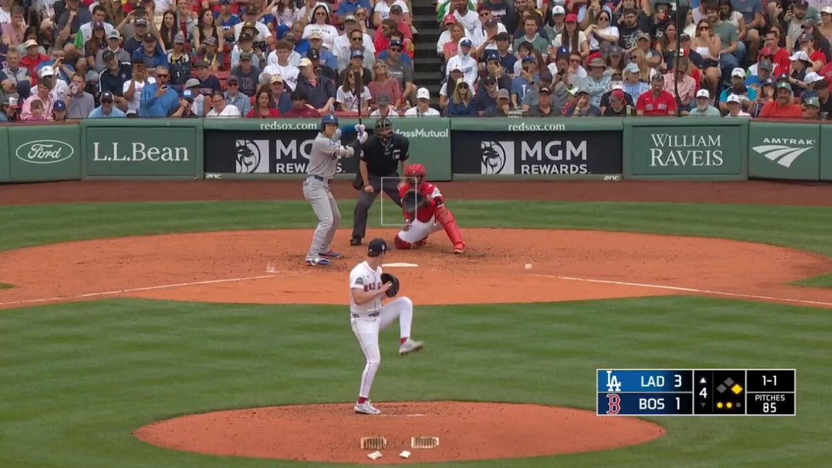 大谷翔平　ハイライトフォト　ファーターズ　惜別会見　③ Amazon.co.jp: 【MLB公式】FOCO ベア ドジャース ぬいぐるみ