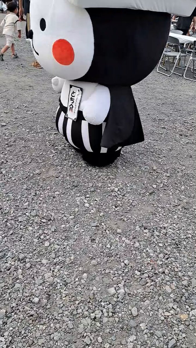 【鬼頭ページ】自転車コギコギうさぎさん♪   スイーツ♡うさぎさん とちうさぎ☆ on X: 