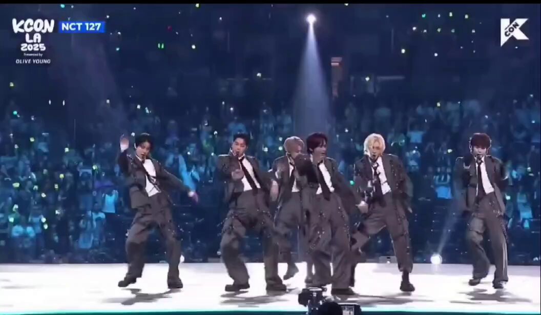 ꒰ა ♡ ໒꒱ on X: 