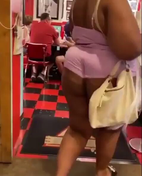 Pinoytapsilog - Disgusting public behavior.