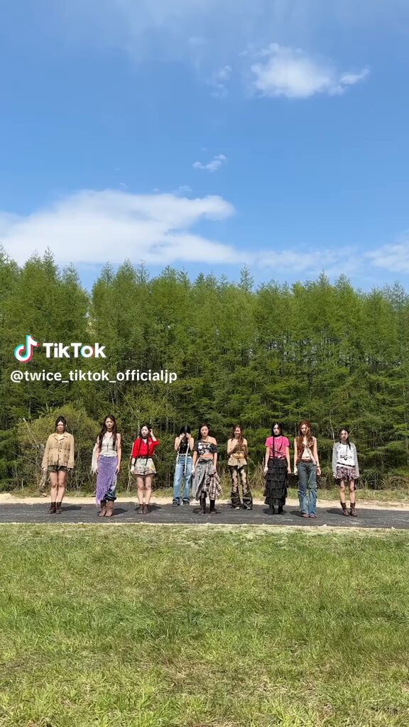 TWICE Bot on X: 