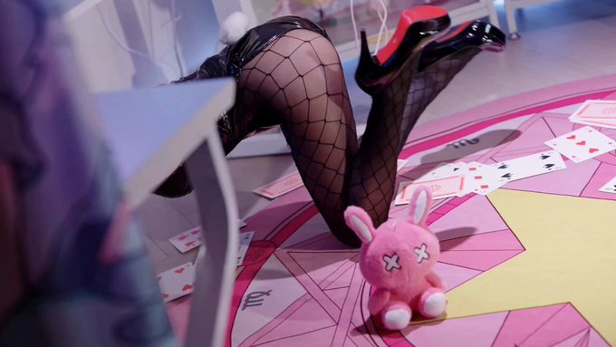 Twitterのコスプレ動画4