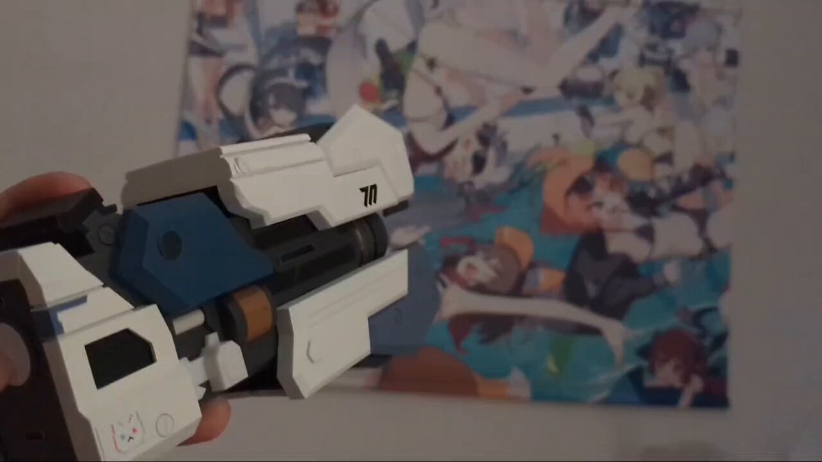 ペ*ン様 モバイルバッテリー（光の剣：スーパーノヴァ） EL