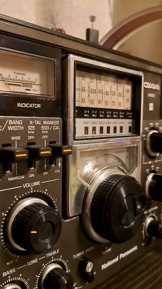 National Panasonic  COUGAR2200 短波ラジオ National (Panasonic) RF-2200 