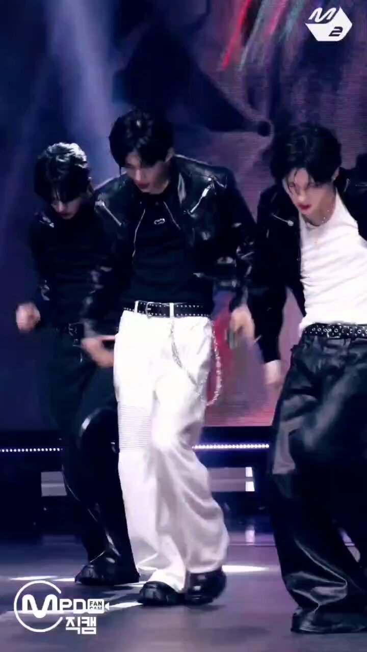 コヤンイサムチョン♥️kimu 𝐴𝑖*²¹⑅ on X: 