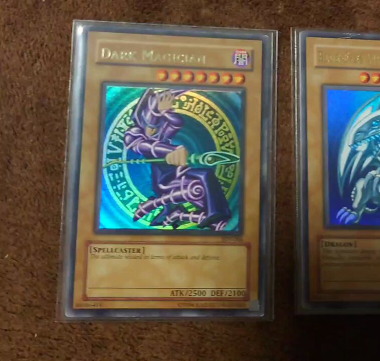 【良品】青眼の白龍　黄色カラー　faded個体 Amazon.co.jp: 遊戯王カード QCCP-JP001 青眼の白龍（ウルトラ