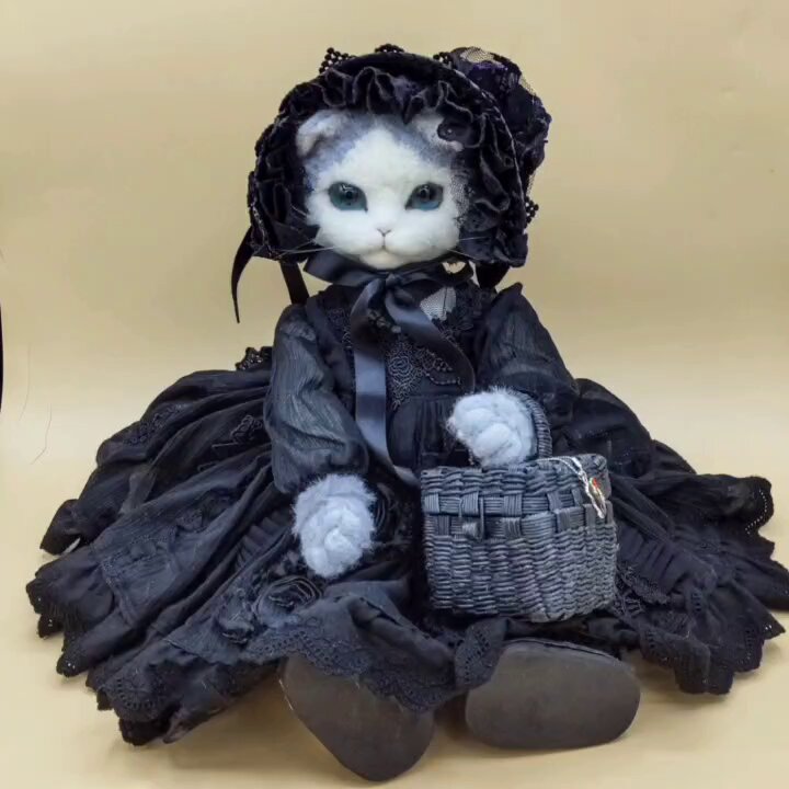 ねこねこ様　御専用　ドレス Cat in Wonderland ねこ助コラボ ドレス（青）【1月下旬より随時