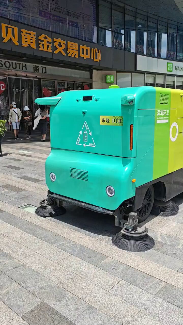 新品未使用★まもなく掲載終了　ロボット掃除機 楽天市場】水拭き＆ゴミ捨てを自動化！驚異の吸引力4000paを実現