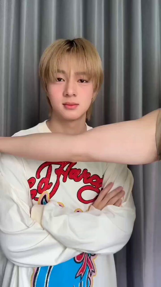 ナナ　zeenunew 𝗡𝗨𝗡𝗘𝗪 𝟮𝗡𝗗 𝗦𝗜𝗡𝗚𝗟𝗘 