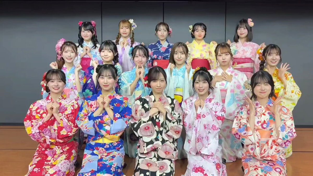 AKB48 トップ3人　レア生写真 AKB48 トップ3人 レア生写真 AKB48 トップ3人 レア生写真
