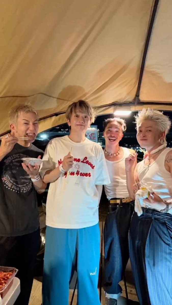 Nissy ぱん様 Nissyと愉快なNissy Bandにお祝いしてもらっちゃいました