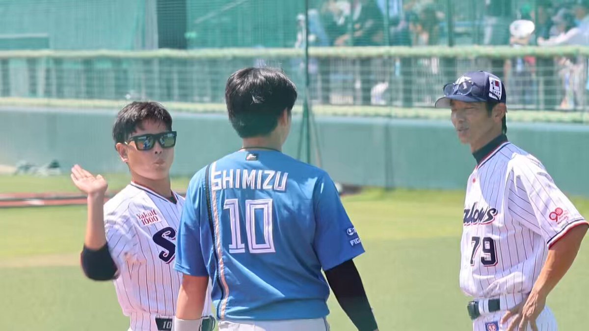 ヤクルトスワローズ 城石憲之サイン入りスパイク ヤクルトスワローズ 城石憲之サイン入りスパイク - メルカリ