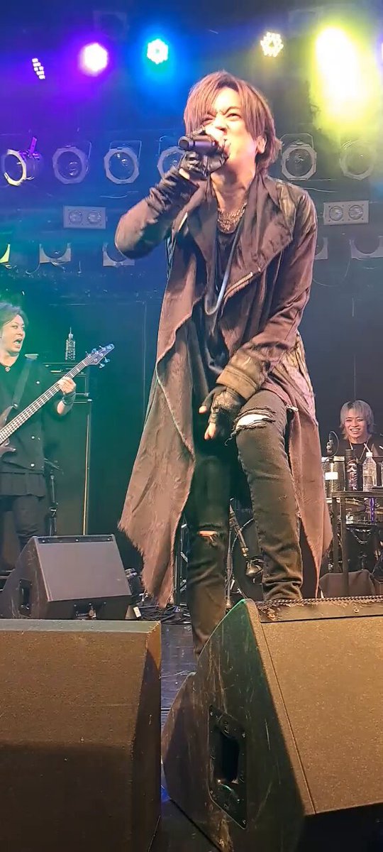 BREAKERZ - Search / X