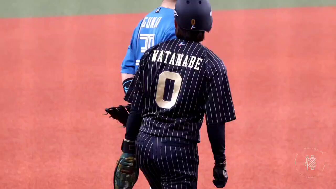 FIGHTERS 郡司裕也　等身大　両面タペストリー 北海道日本ハムファイターズ公式 on X: 