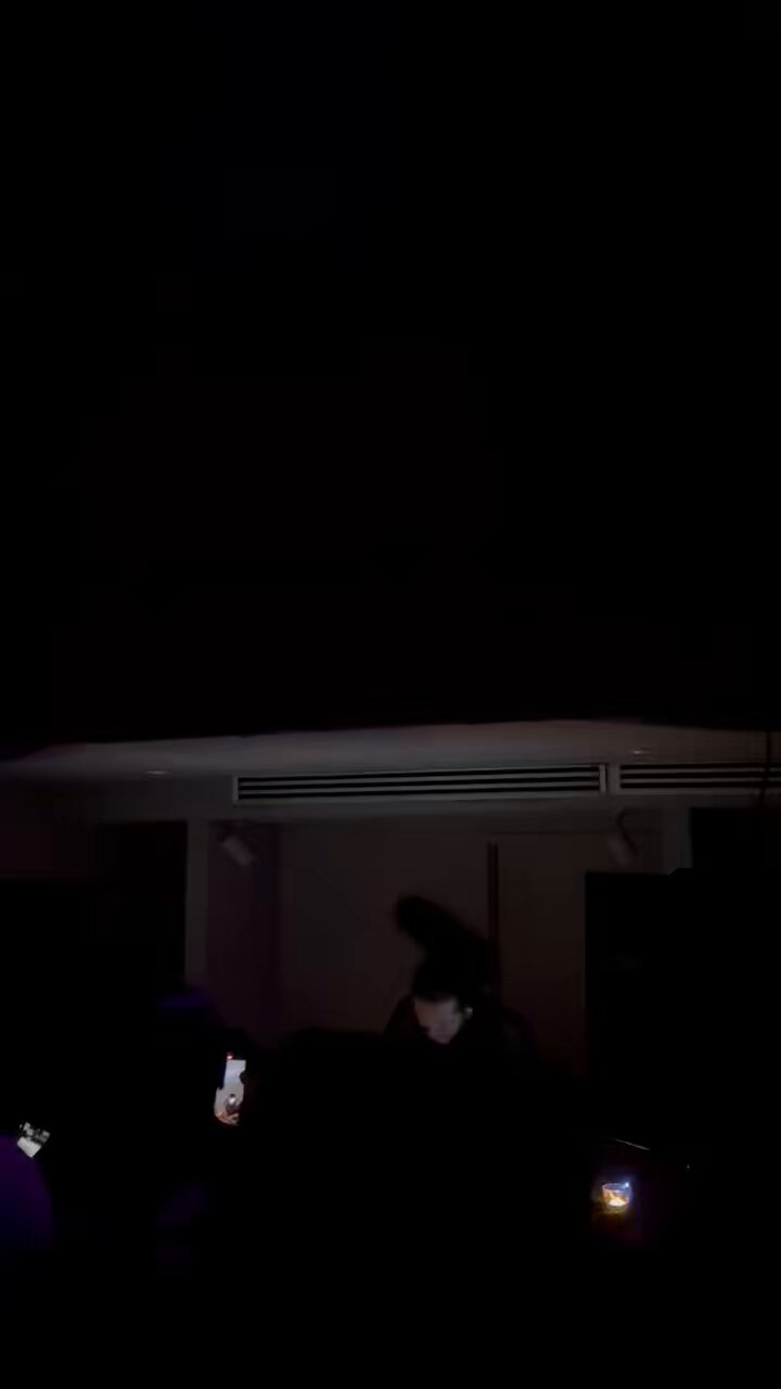 はな(𝑵𝒐𝒓𝒕𝒉𝒆𝒓𝒏 𝑳𝒊𝒈𝒉𝒕𝒔 𝑭𝒍𝒐𝒘𝒆𝒓