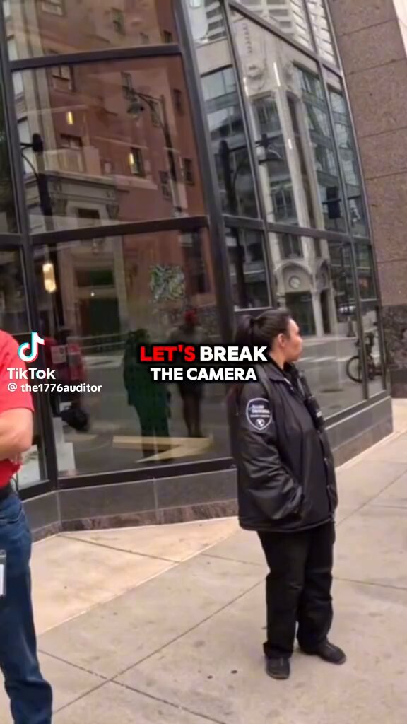 🚨 INVESTING : "La legge dalla parte del cameraman: con l'arrivo degli occhiali Meta Ray Ban, la privacy potrebbe essere a rischio senza che tu lo sappia."