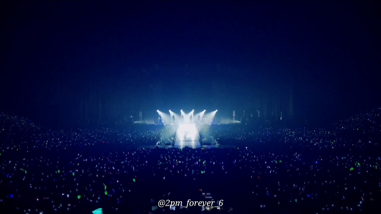 2PM/ARENA TOUR 2011\\"REPUBLIC OF 2PM\\"〈… 2PM Intro 「ARENA TOUR 2011 'REPUBLIC OF 2PM'」 - YouTube