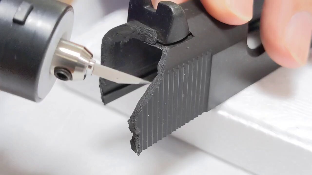 モデルガン - Search / X