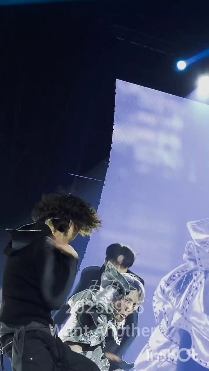 未開封SHINeeKITVideo sddefault.jpg