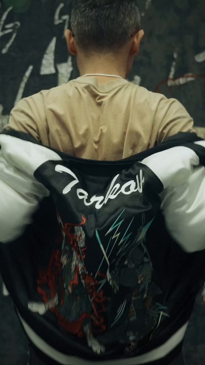 公式グッズ Escape from Tarkov スカジャン (XLサイズ) 公式グッズ Escape from Tarkov スカジャン (XLサイズ