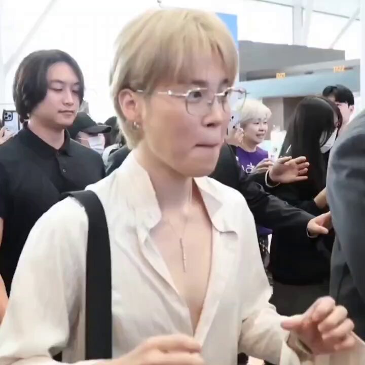 らじもらら⁷ 🐣 ⟭⟬𝙴 𝙰𝚁𝙴 𝙱⟬⟭𝙲𝙺 💜 ᴍᴜꜱᴇ