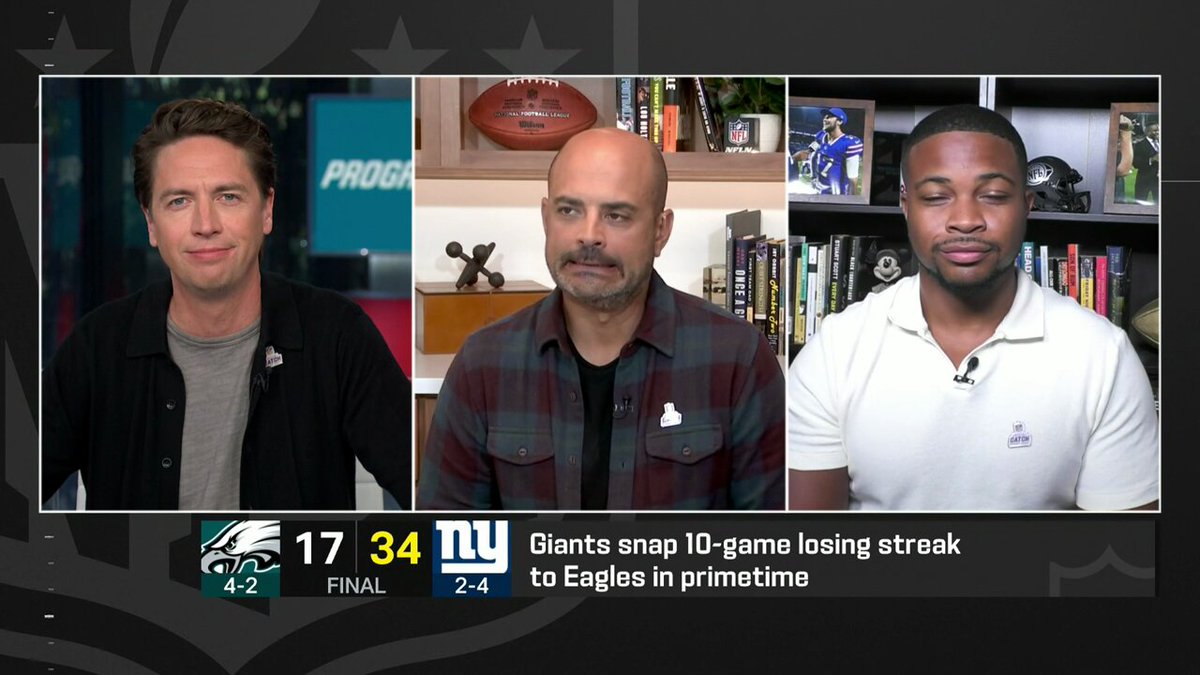 From The Insiders on @nflnetwork: The #Eagles’ locker room after last night’s loss to the #Giants felt like one that badly needs the mini bye after TNF and the real bye to rest. But the vibes suggest there’s a lot of resetting to do. 