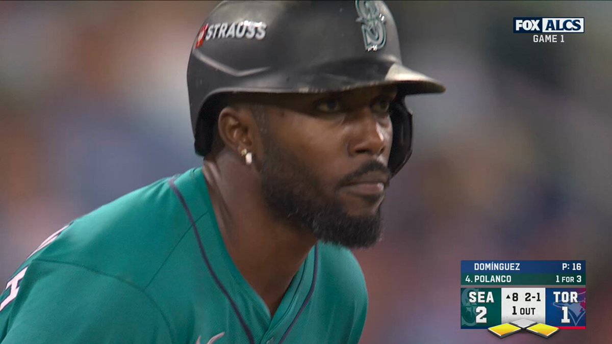 Jorge Polanco has done it again! The @Mariners now lead 3-1 in the 8th!

📺: FOX 