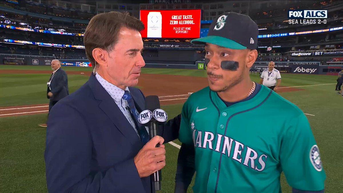 "It felt amazing to see that ball go over the wall."
Jorge Polanco joined Tom Verducci after helping secure the @Mariners Game 2 win! 