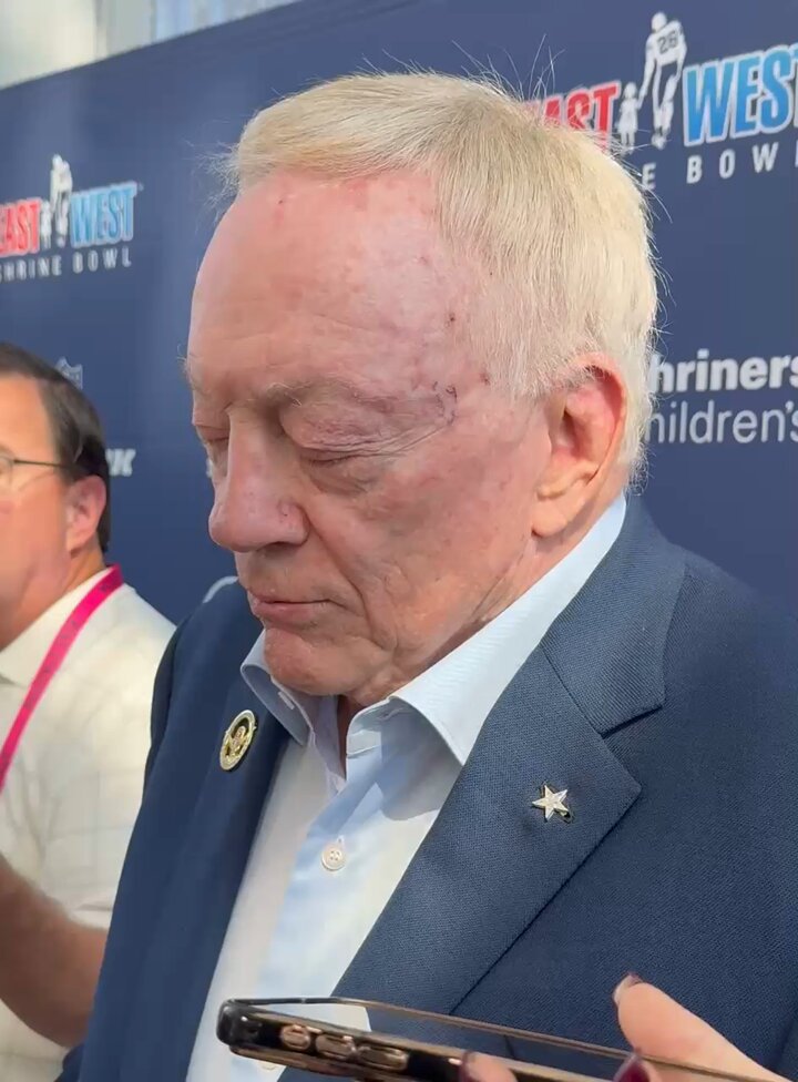Cowboys owner Jerry Jones on the expectations of when LB DeMarvion Overshown (knee) will be able to return 