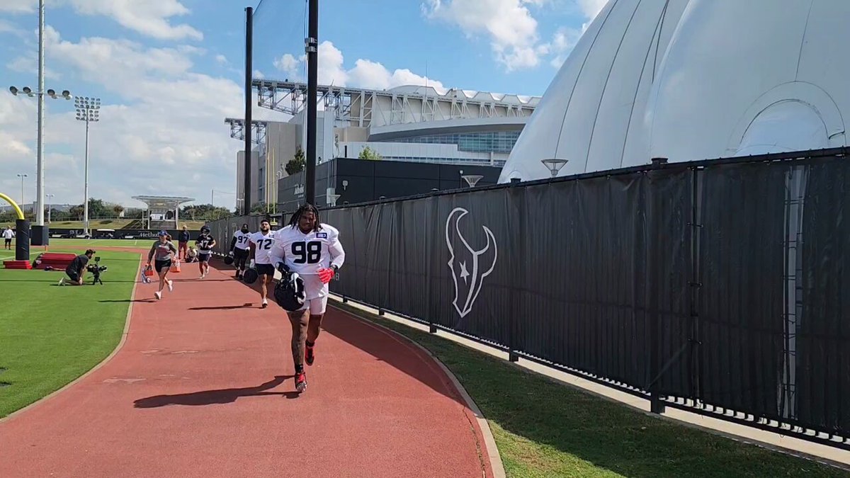 #Texans back at it as they prep for road #MNF game against #Seahawks @KPRC2 