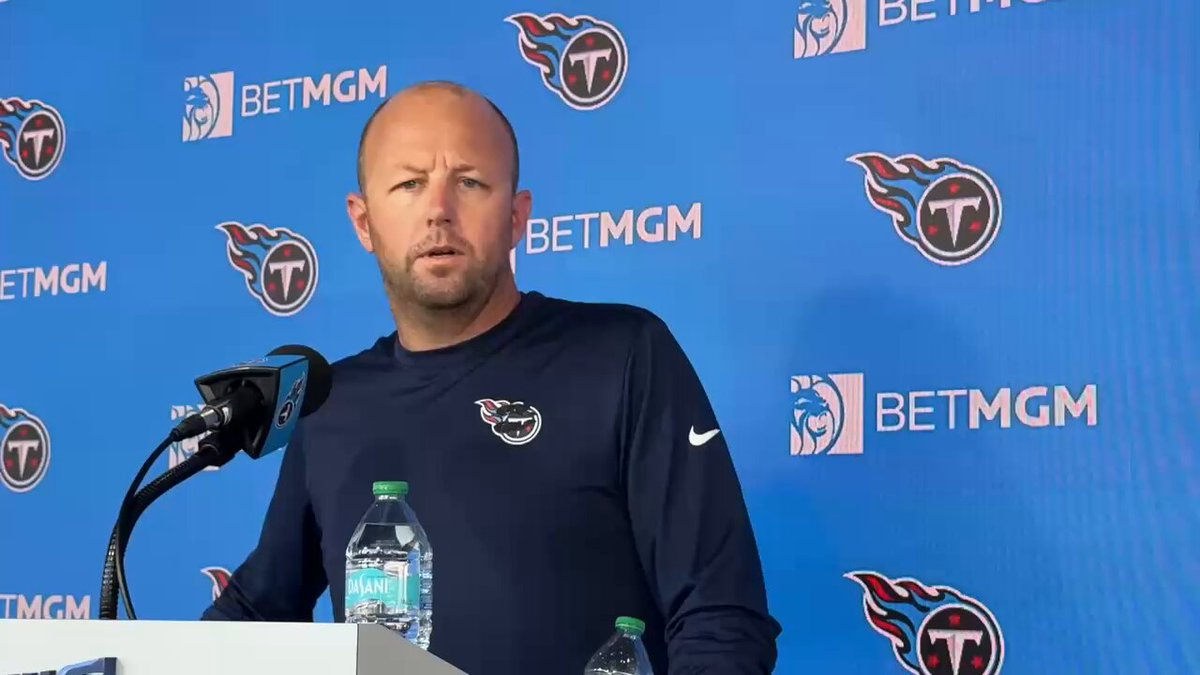 Nick Holz on why it’s hard for the #Titans’ offense to go up tempo. 